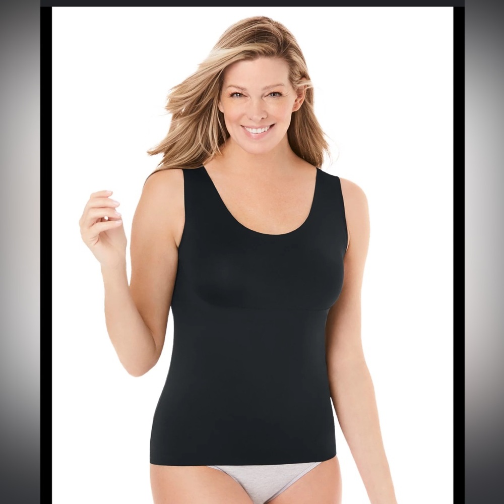 Secret Solutions invisible shaper light control camisole size 22/24